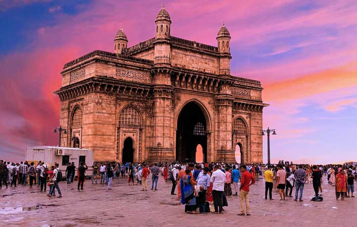 Cheap flights from Chicago to Mumbai